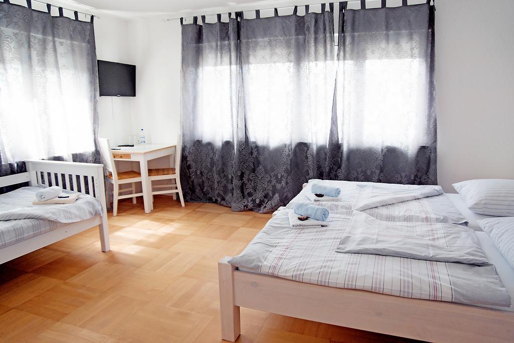 ברגנץ Hostel Villa Viva מראה חיצוני תמונה