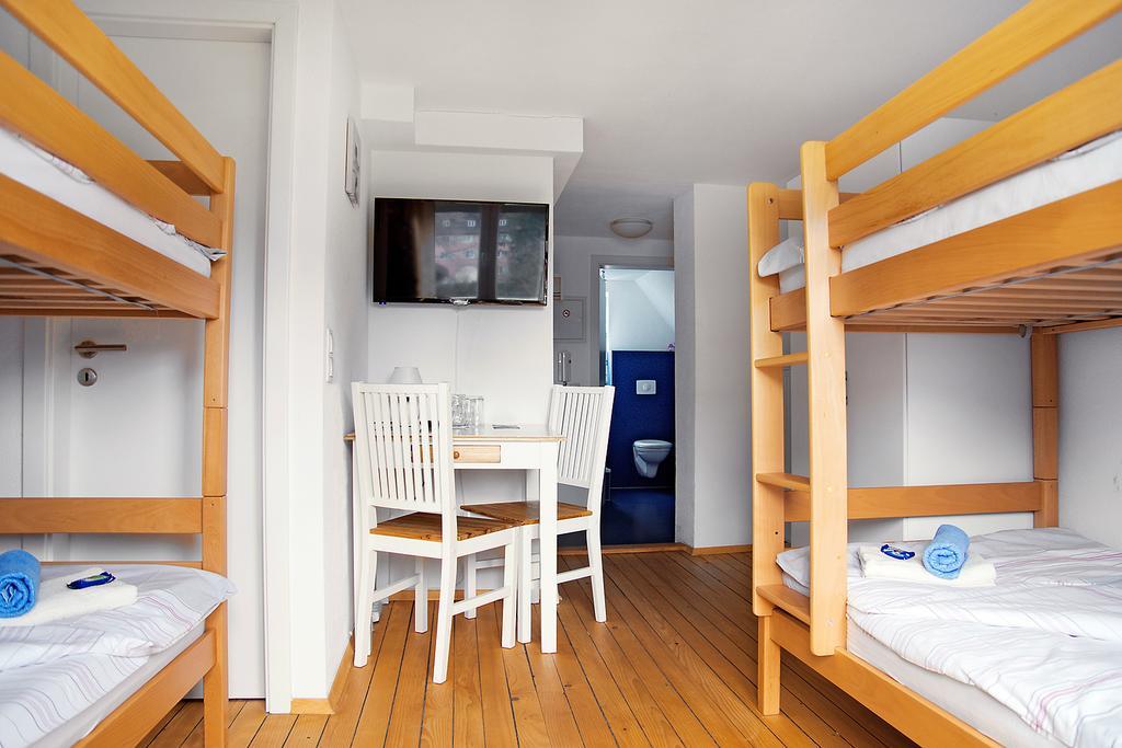 ברגנץ Hostel Villa Viva מראה חיצוני תמונה