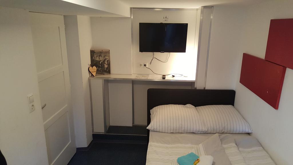ברגנץ Hostel Villa Viva מראה חיצוני תמונה
